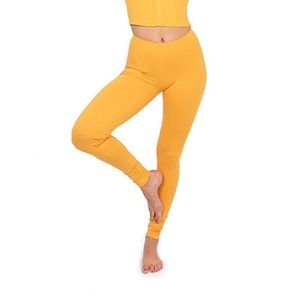 BASICS PANTS (APRICOT)